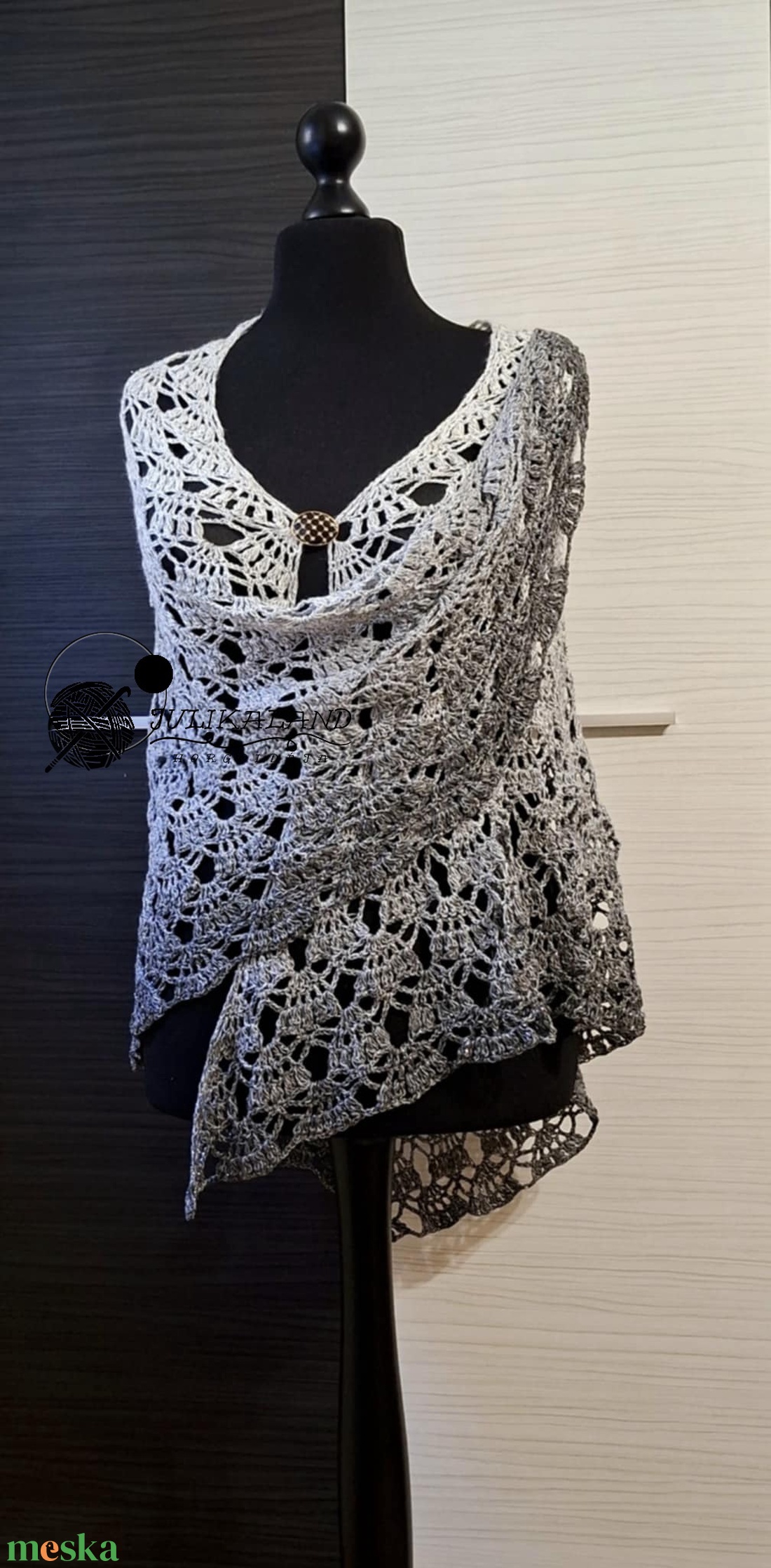 Ezüst holdfény kézzel horgolt - ruha & divat - sál, sapka, kendő - vállkendő - Meska.hu