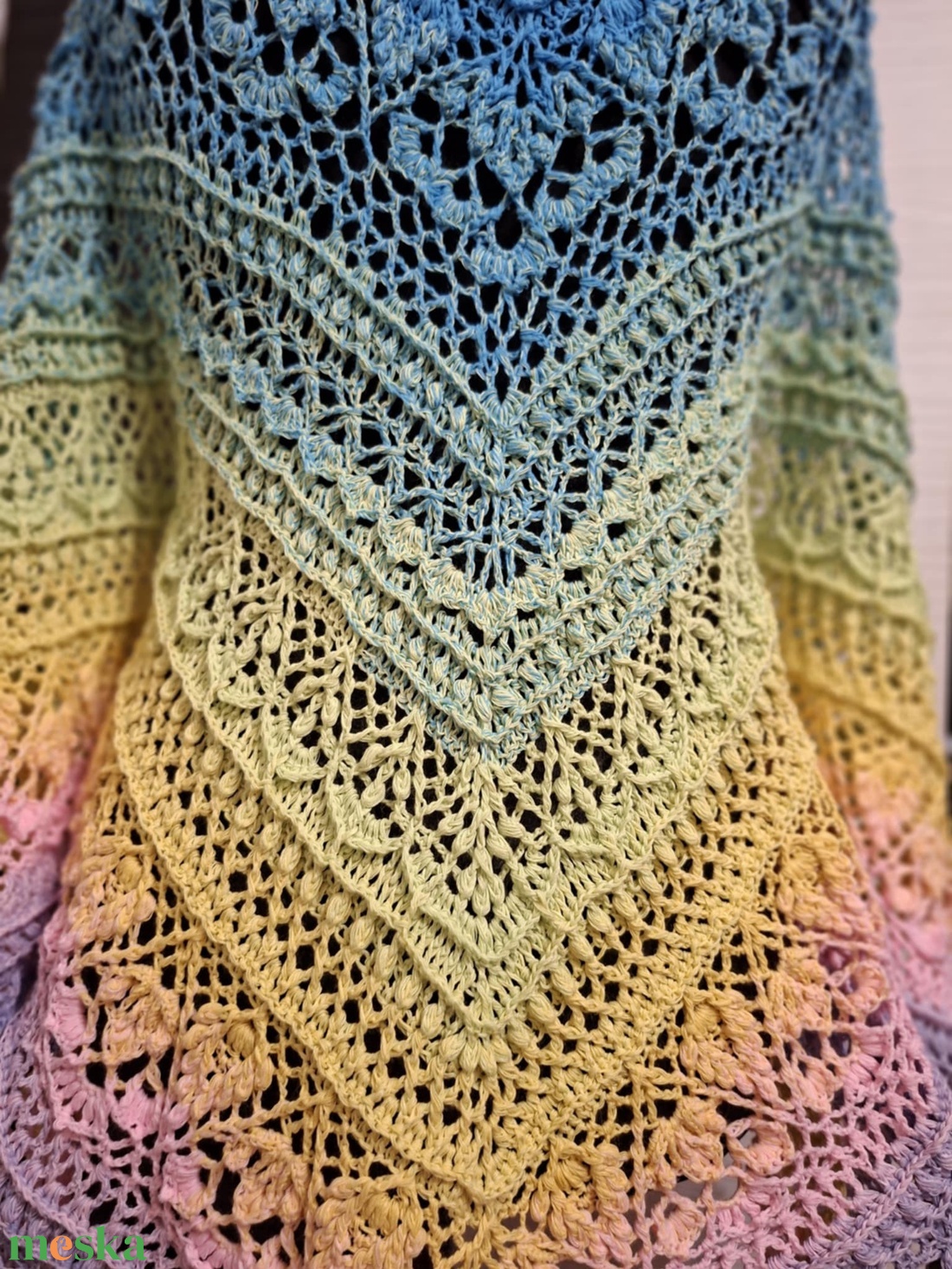 Édes szerelmem horgolt vállkendő - ruha & divat - sál, sapka, kendő - vállkendő - Meska.hu