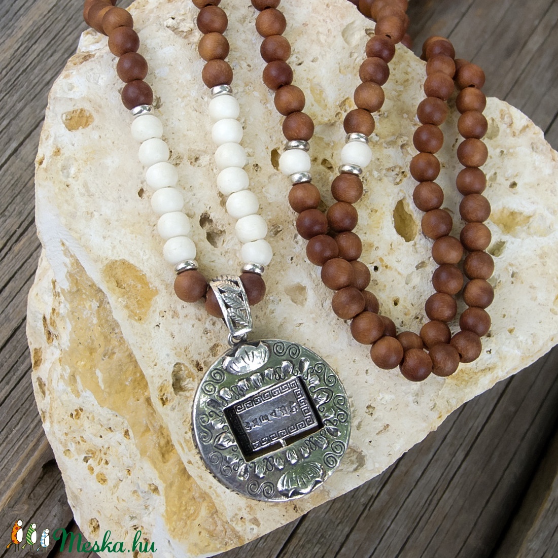 Női Mala nyaklánc, Buddhista nyaklánc, Szantálfa nyaklánc Sterling ezüst Om medállal, Amulett nyaklánc -  - Meska.hu