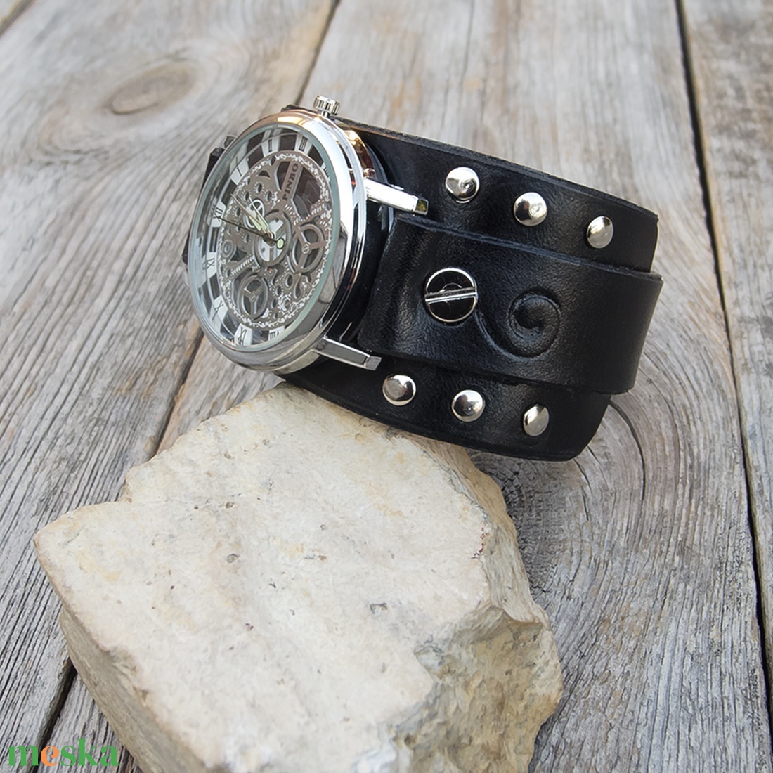Férfi Skeleton mechanikus karóra, Fekete, szegecselt férfi Steampunk karóra, Rocker karóra - ékszer - karóra és ékszeróra - karóra - Meska.hu Férfi Skeleton mechanikus karóra, Fekete, szegecselt férfi Steampunk karóra, Rocker karóra - ékszer - karóra és ékszeróra - karóra - Meska.hu