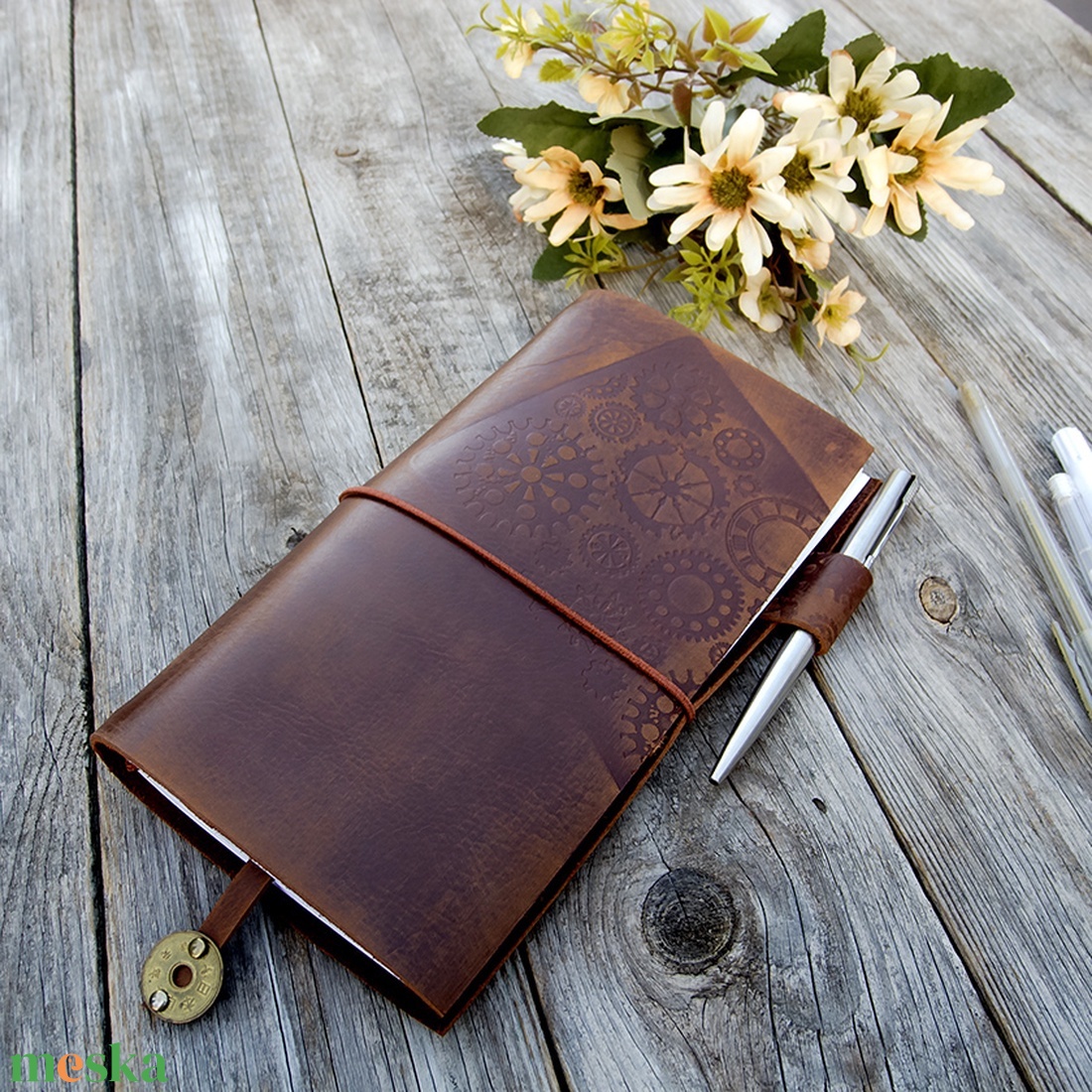 Rusztikus öregbített bivalybőr napló, Jegyzetfüzet, Notebook férfiaknak, Midori újratölthető egyedi - otthon & életmód - papír, írószer - jegyzetfüzet & napló - Meska.hu Rusztikus öregbített bivalybőr napló, Jegyzetfüzet, Notebook férfiaknak, Midori újratölthető egyedi - otthon & életmód - papír, írószer - jegyzetfüzet & napló - Meska.hu