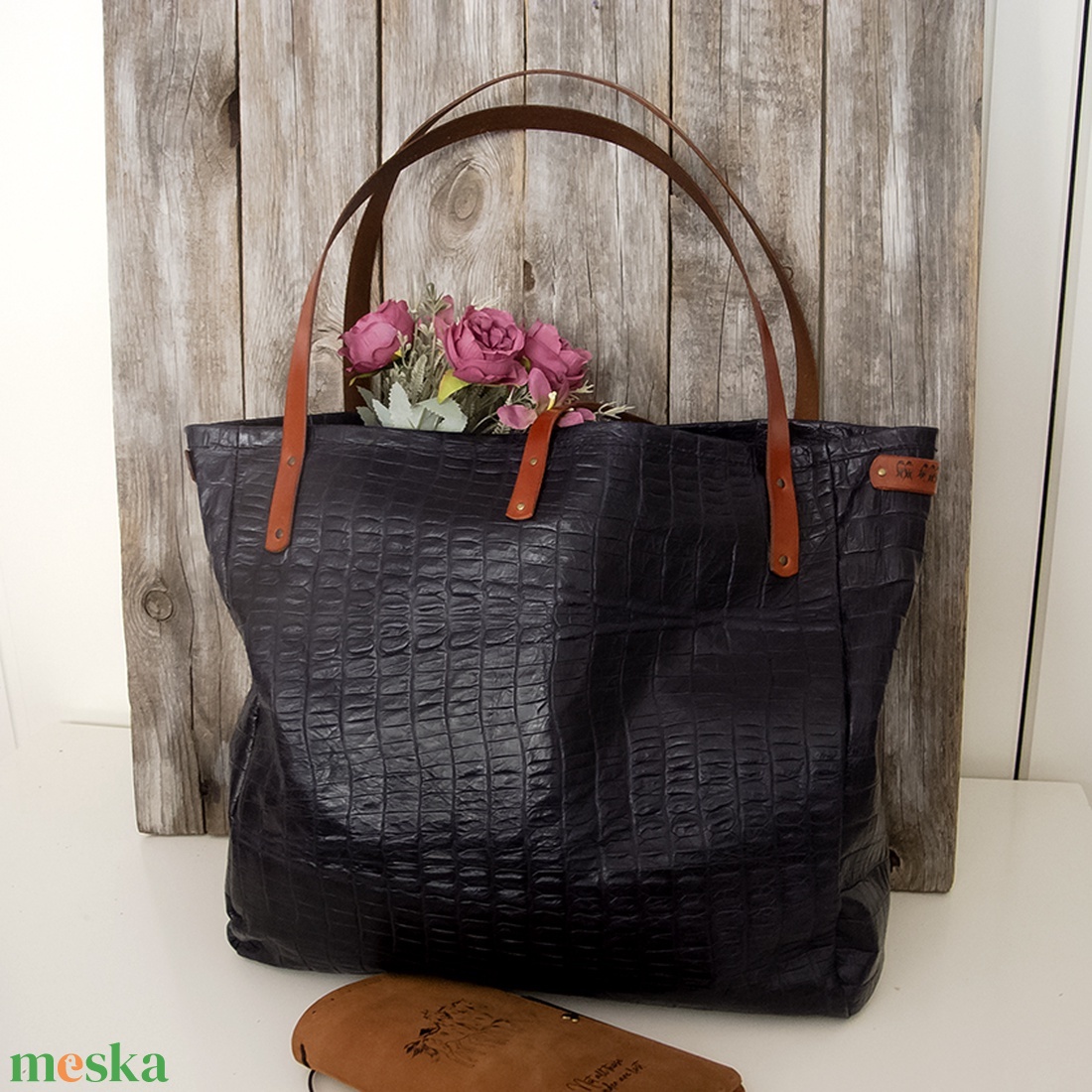 Hatalamas női bőr válltáska, Éjkék olasz marhabőr táska, Kézitáska, Shopper táska, Utazó táska - táska & tok - kézitáska & válltáska - nagy pakolós táska - Meska.hu Hatalamas női bőr válltáska, Éjkék olasz marhabőr táska, Kézitáska, Shopper táska, Utazó táska - táska & tok - kézitáska & válltáska - nagy pakolós táska - Meska.hu
