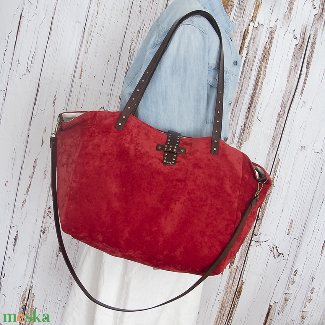 Női nagy méretű válltáska, Keresztpántos pakolós táska, Shopper táska, Városi vagány szegecselt táska, - táska & tok - kézitáska & válltáska - nagy pakolós táska - Meska.hu