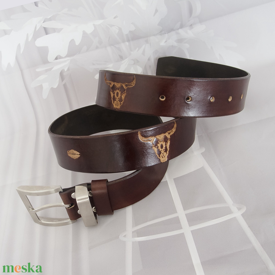 Férfi marhabőr öv, Sötétbarna Western stílusú marhabőr öv bivalyfejjel, Cowboy öv - ruha & divat - öv & övcsat - öv - Meska.hu Férfi marhabőr öv, Sötétbarna Western stílusú marhabőr öv bivalyfejjel, Cowboy öv - ruha & divat - öv & övcsat - öv - Meska.hu