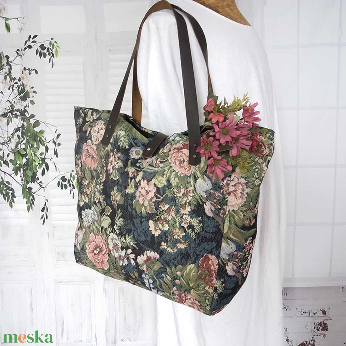 Női nagy méretű vászon táska, Vintage rózsás gobelin táska, Női utazó táska, Női gobelin válltáska, Shopper táska - táska & tok - kézitáska & válltáska - nagy pakolós táska - Meska.hu Női nagy méretű vászon táska, Vintage rózsás gobelin táska, Női utazó táska, Női gobelin válltáska, Shopper táska - táska & tok - kézitáska & válltáska - nagy pakolós táska - Meska.hu