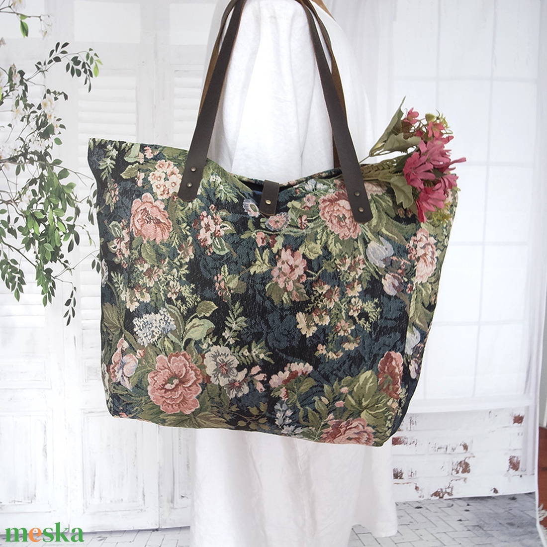 Női nagy méretű vászon táska, Vintage rózsás gobelin táska, Női utazó táska, Női gobelin válltáska, Shopper táska - táska & tok - kézitáska & válltáska - nagy pakolós táska - Meska.hu Női nagy méretű vászon táska, Vintage rózsás gobelin táska, Női utazó táska, Női gobelin válltáska, Shopper táska - táska & tok - kézitáska & válltáska - nagy pakolós táska - Meska.hu