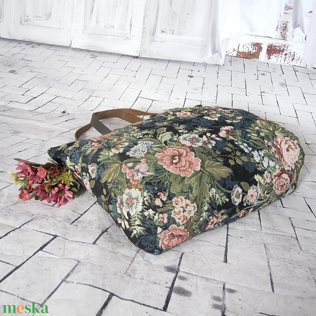 Női nagy méretű vászon táska, Vintage rózsás gobelin táska, Női utazó táska, Női gobelin válltáska, Shopper táska - táska & tok - kézitáska & válltáska - nagy pakolós táska - Meska.hu Női nagy méretű vászon táska, Vintage rózsás gobelin táska, Női utazó táska, Női gobelin válltáska, Shopper táska - táska & tok - kézitáska & válltáska - nagy pakolós táska - Meska.hu