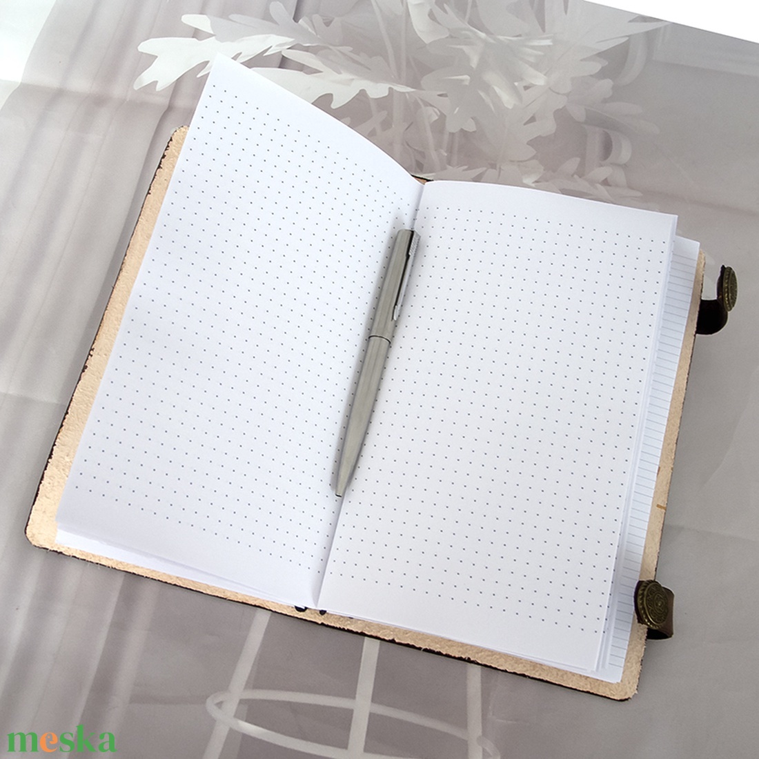 Olasz marhabőr tulipános notebook, Bőr utazási napló, Marhabőr ötletnapló, Jegyzetfüzet, Notebook, Emlékköny - otthon & életmód - papír, írószer - jegyzetfüzet & napló - Meska.hu Olasz marhabőr tulipános notebook, Bőr utazási napló, Marhabőr ötletnapló, Jegyzetfüzet, Notebook, Emlékköny - otthon & életmód - papír, írószer - jegyzetfüzet & napló - Meska.hu