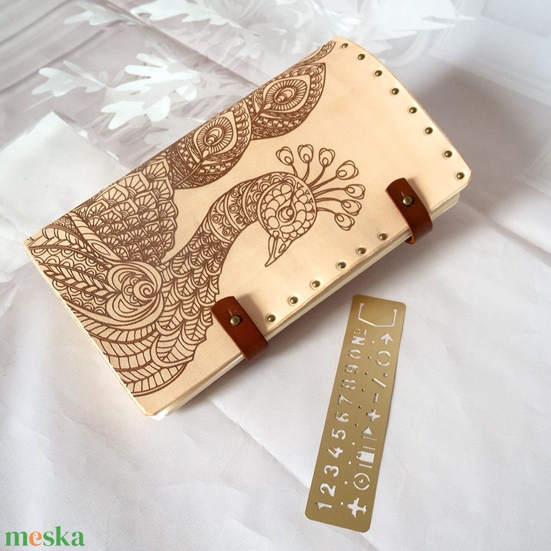 Gyűrűs marhabőr pávás napló, Mandala páva utazási napló, Újratölthető bőr napló, Marhabőr notebook - otthon & életmód - papír, írószer - jegyzetfüzet & napló - Meska.hu Gyűrűs marhabőr pávás napló, Mandala páva utazási napló, Újratölthető bőr napló, Marhabőr notebook - otthon & életmód - papír, írószer - jegyzetfüzet & napló - Meska.hu