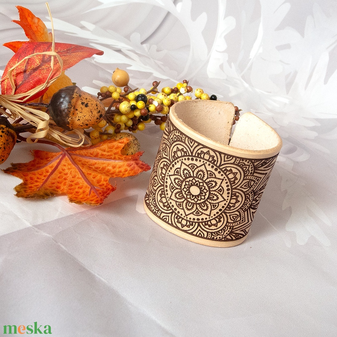 Mandala karkötő, Olasz marhabőr mehndi karkötő, Henna mintás karkötő - ékszer - karkötő - széles karkötő - Meska.hu Mandala karkötő, Olasz marhabőr mehndi karkötő, Henna mintás karkötő - ékszer - karkötő - széles karkötő - Meska.hu