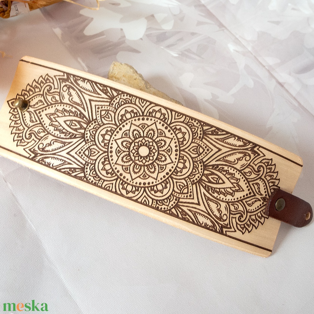 Mandala karkötő, Olasz marhabőr mehndi karkötő, Henna mintás karkötő - ékszer - karkötő - széles karkötő - Meska.hu Mandala karkötő, Olasz marhabőr mehndi karkötő, Henna mintás karkötő - ékszer - karkötő - széles karkötő - Meska.hu