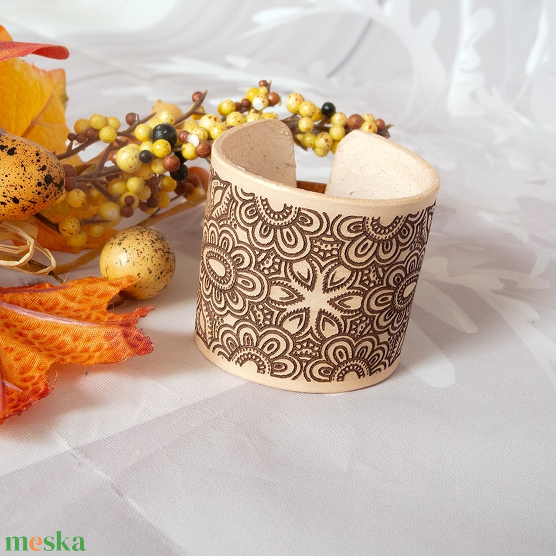 Olasz marhabőr mehndi karkötő, Mandala karkötő, Henna mintás karkötő - ékszer - karkötő - széles karkötő - Meska.hu Olasz marhabőr mehndi karkötő, Mandala karkötő, Henna mintás karkötő - ékszer - karkötő - széles karkötő - Meska.hu