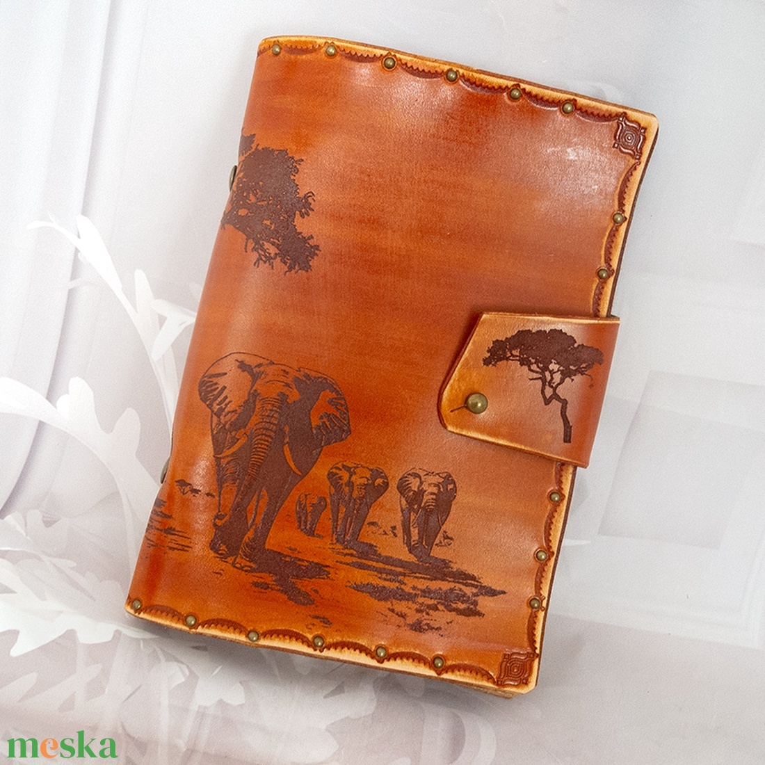 Gyűrűs marhabőr utazási napló, Szafari olasz marhabőr napló, Elefántos marhabőr notebook, Marhabőr ötletnapló - otthon & életmód - papír, írószer - jegyzetfüzet & napló - Meska.hu