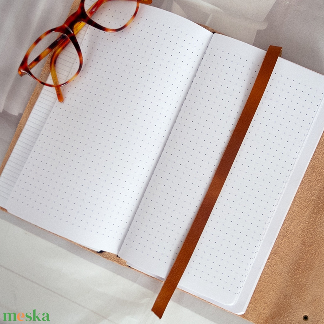 Olasz marhabőr notebook juharlevéllel, Bőr utazási napló, Újratölthető bőr napló, Bőr jegyzetfüzet - otthon & életmód - papír, írószer - jegyzetfüzet & napló - Meska.hu Olasz marhabőr notebook juharlevéllel, Bőr utazási napló, Újratölthető bőr napló, Bőr jegyzetfüzet - otthon & életmód - papír, írószer - jegyzetfüzet & napló - Meska.hu