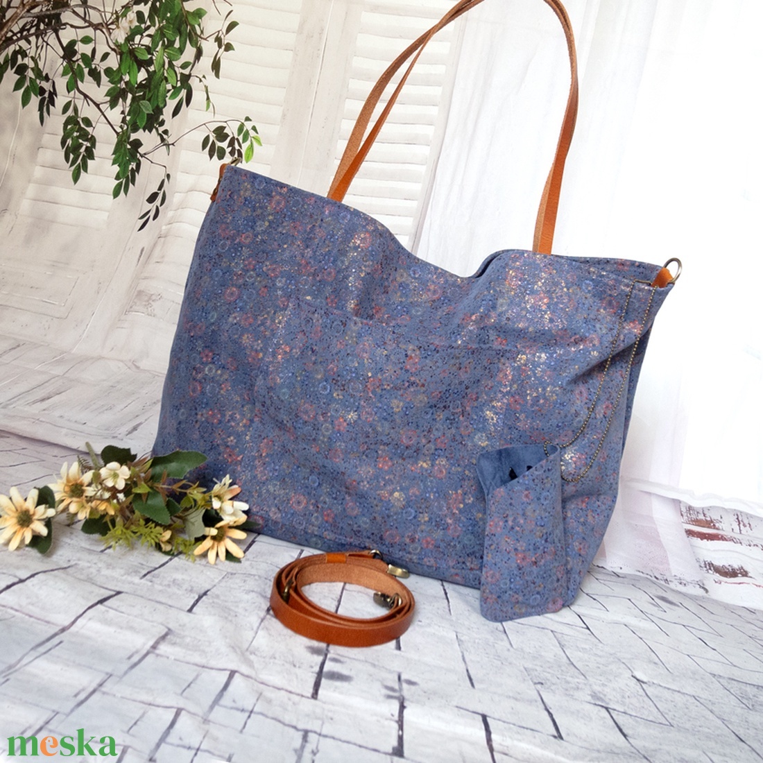 Túlméretezett nubuk válltáska szemüvegtokkal - táska & tok - kézitáska & válltáska - nagy pakolós táska - Meska.hu