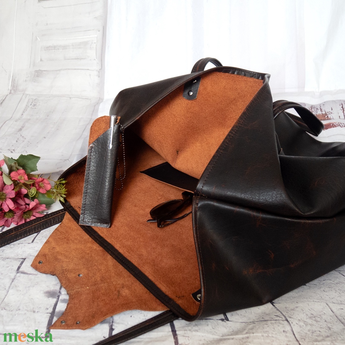 Nagy méretű Sötétbarna olasz bivalybőr táska tolltartóval, Bivalybőr válltáska, Olasz bőr Shopper - táska & tok - kézitáska & válltáska - nagy pakolós táska - Meska.hu