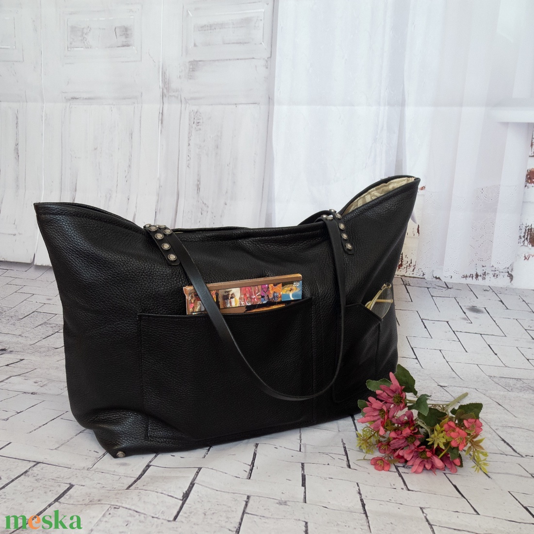Nagy méretű fekete marhabőr válltáska - táska & tok - kézitáska & válltáska - nagy pakolós táska - Meska.hu