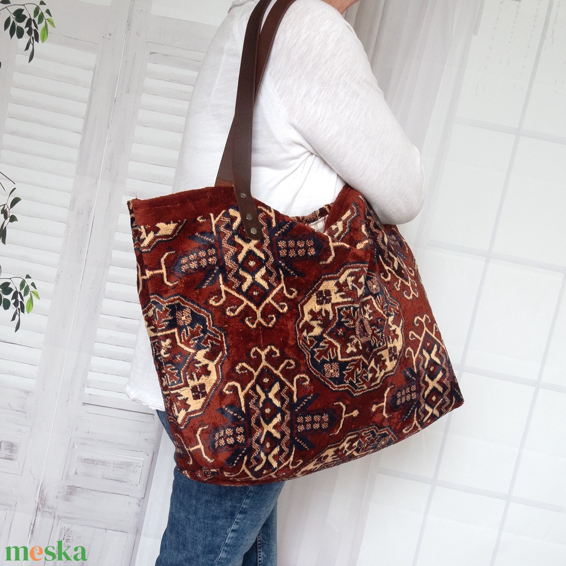 Nagy méretű szőnyeg válltáska,  Selymesen puha és tágas leéta mintás táska - táska & tok - kézitáska & válltáska - nagy pakolós táska - Meska.hu