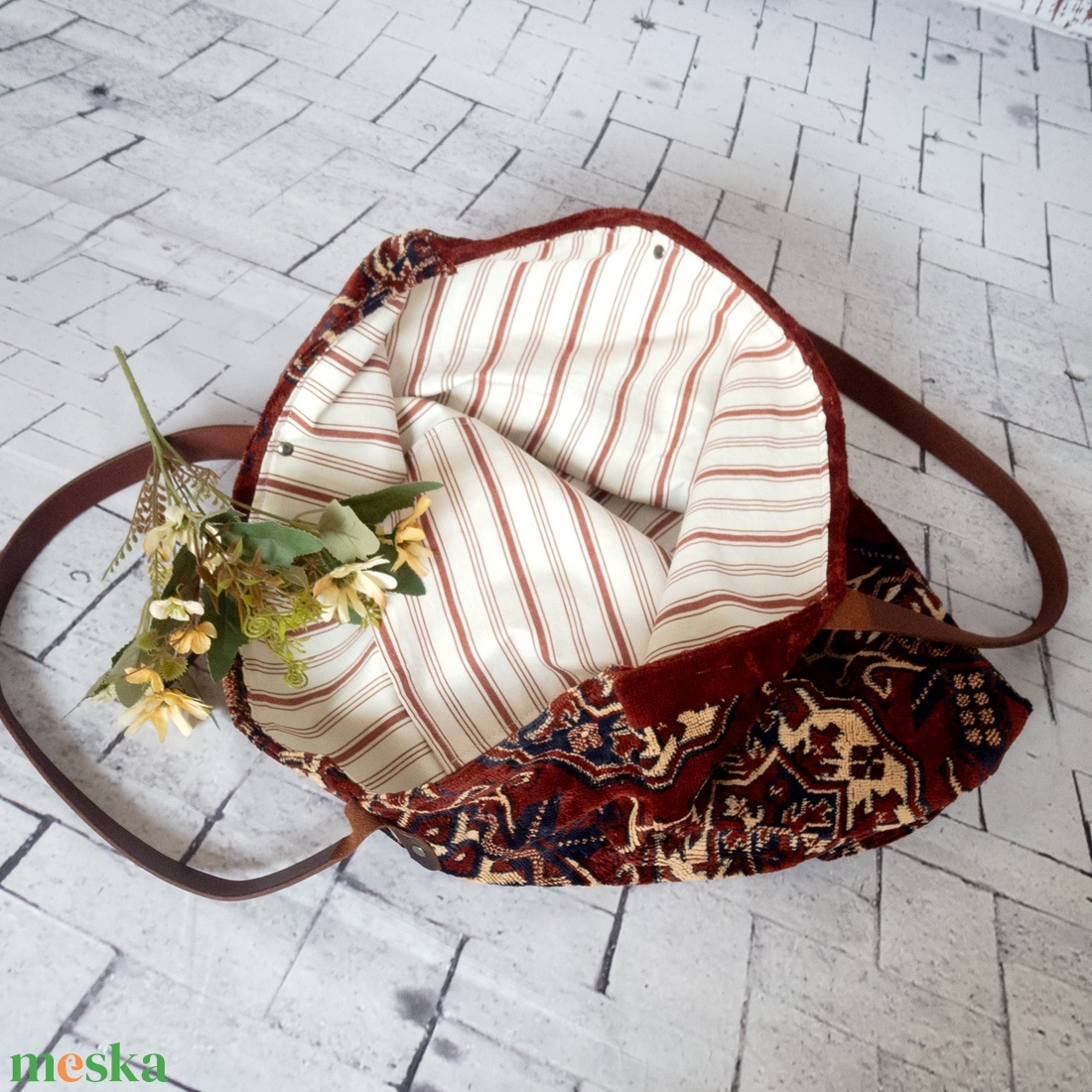 Nagy méretű szőnyeg válltáska,  Selymesen puha és tágas leéta mintás táska - táska & tok - kézitáska & válltáska - nagy pakolós táska - Meska.hu