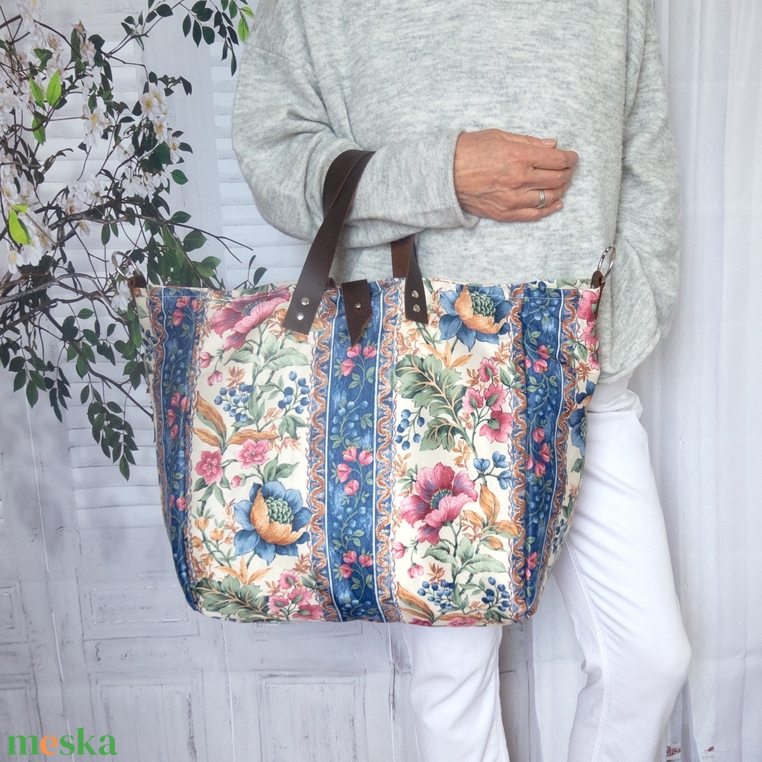 Nagy méretű válltáska a mező virágaival, Bohém �Illatos mező kézitáska, Shopper, Utazótáska, Bohém �Illatos mező táska - táska & tok - kézitáska & válltáska - nagy pakolós táska - Meska.hu