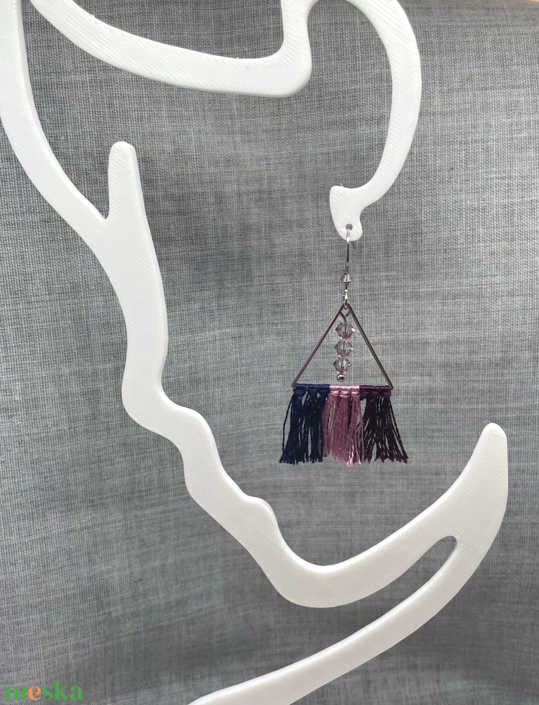 Mauve Dawn - Cérna és Swarovski gyöngy fülbevaló - ékszer - fülbevaló - lógó fülbevaló - Meska.hu Mauve Dawn - Cérna és Swarovski gyöngy fülbevaló - ékszer - fülbevaló - lógó fülbevaló - Meska.hu