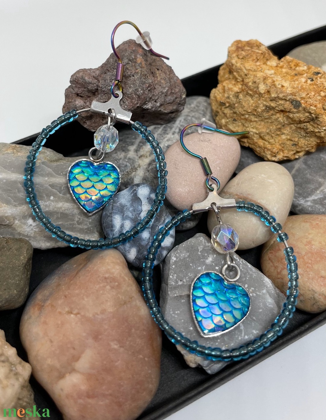Mermaid Heart - Karika fülbevaló medállal - ékszer - fülbevaló - lógós kerek fülbevaló - Meska.hu