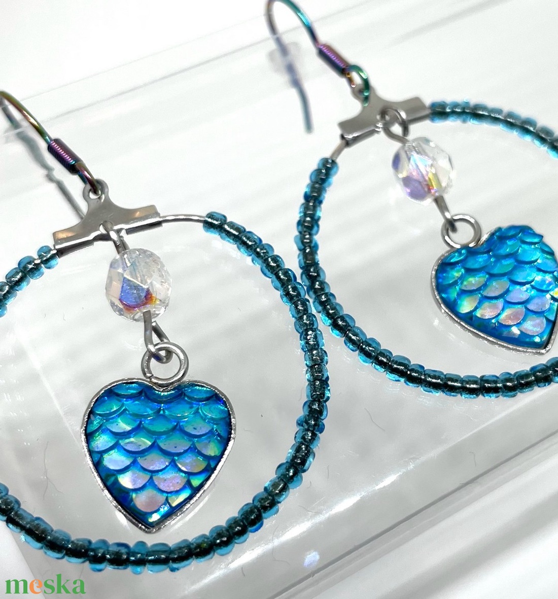 Mermaid Heart - Karika fülbevaló medállal - ékszer - fülbevaló - lógós kerek fülbevaló - Meska.hu
