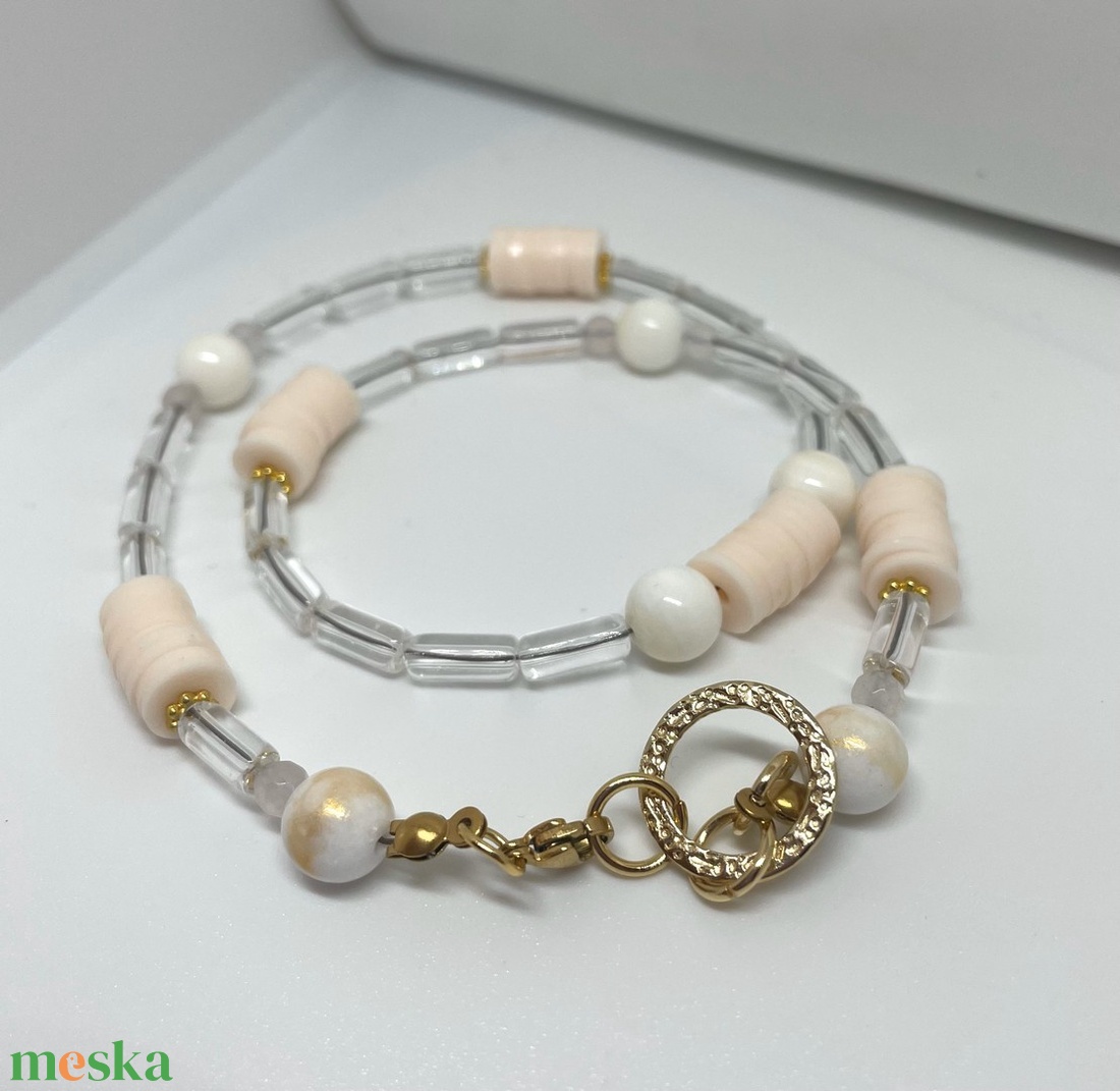 White and Gold - Üveg-, és ásványgyöngy nyaklánc - ékszer - nyaklánc - gyöngyös nyaklánc - Meska.hu White and Gold - Üveg-, és ásványgyöngy nyaklánc - ékszer - nyaklánc - gyöngyös nyaklánc - Meska.hu