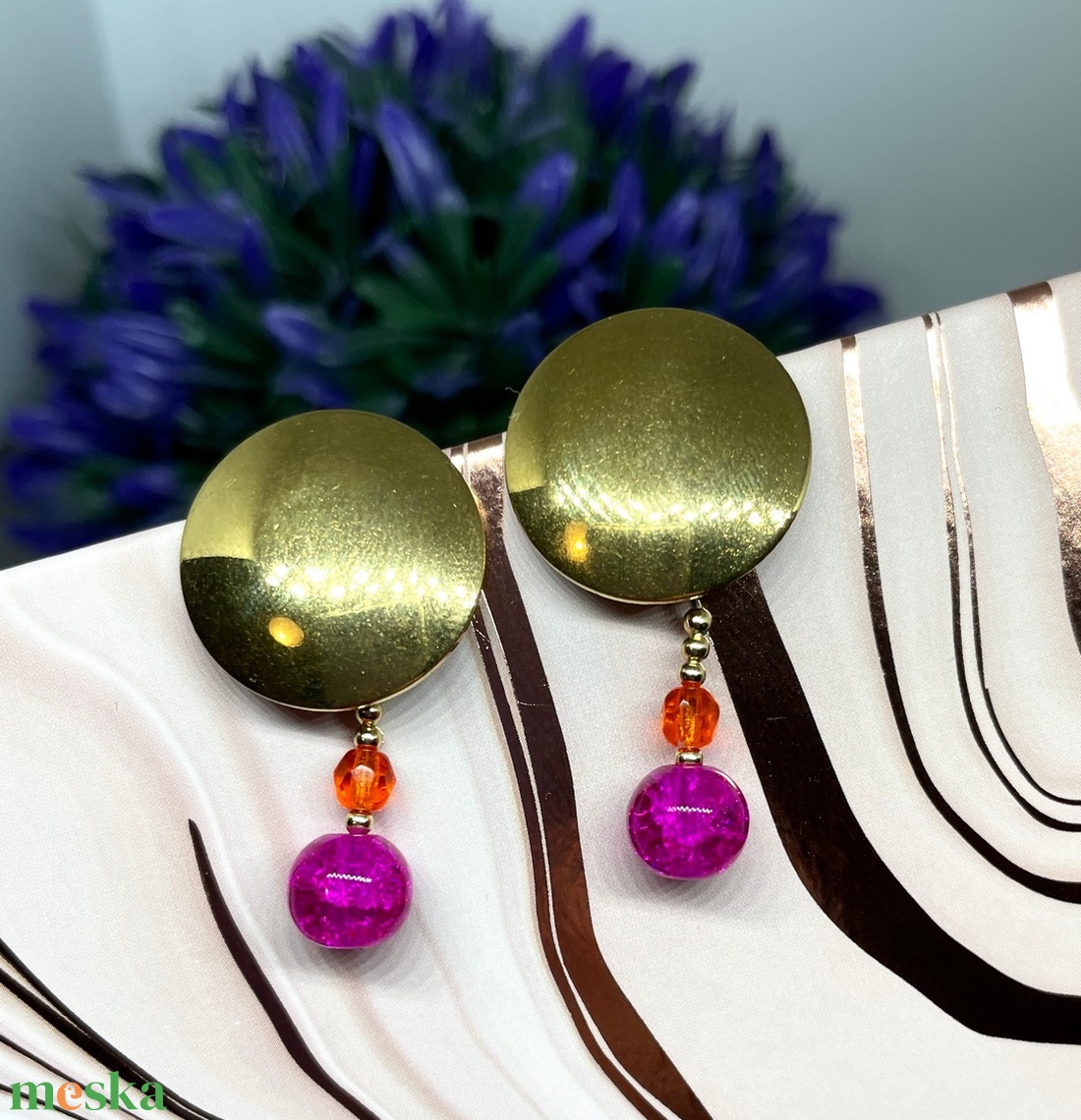 Daring Colors - Bedugós nemesacél és üveggyöngy fülbevaló - ékszer - fülbevaló - lógós kerek fülbevaló - Meska.hu