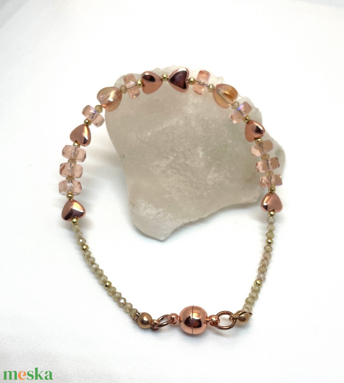 Peachy Pink Hearts - Gyöngykarkötő - ékszer - karkötő - gyöngyös karkötő - Meska.hu