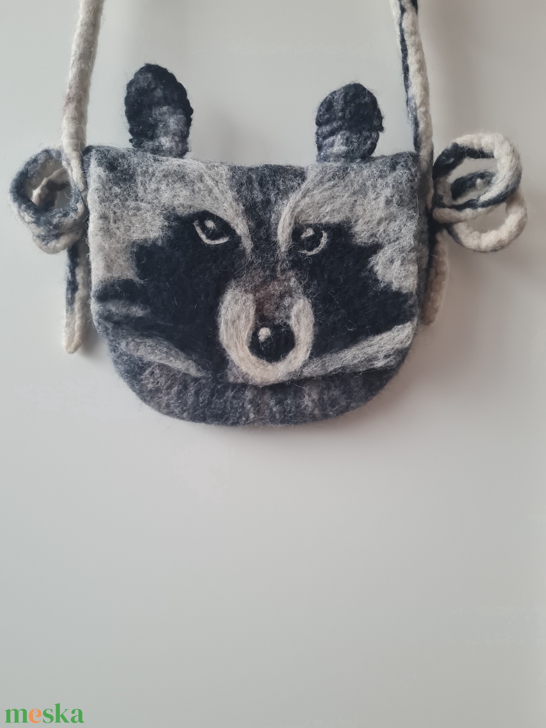 Mosómedve nemez táska - művészet - textilkép - nemezelt - Meska.hu