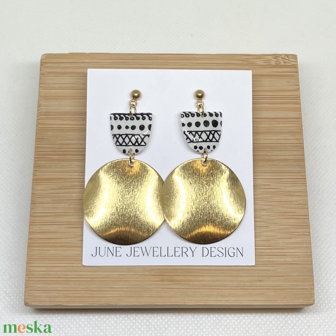 Mirabella fekete fehér fülbevaló - ékszer - fülbevaló - lógó fülbevaló - Meska.hu