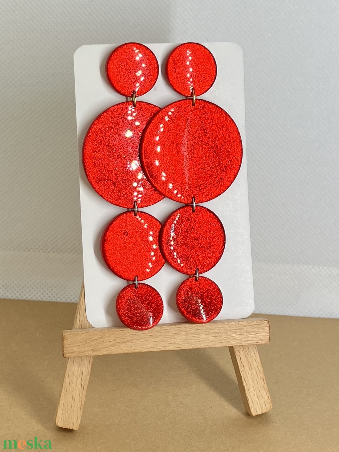 Bella metál piros fényes nagy fülbevaló - ékszer - fülbevaló - lógó fülbevaló - Meska.hu