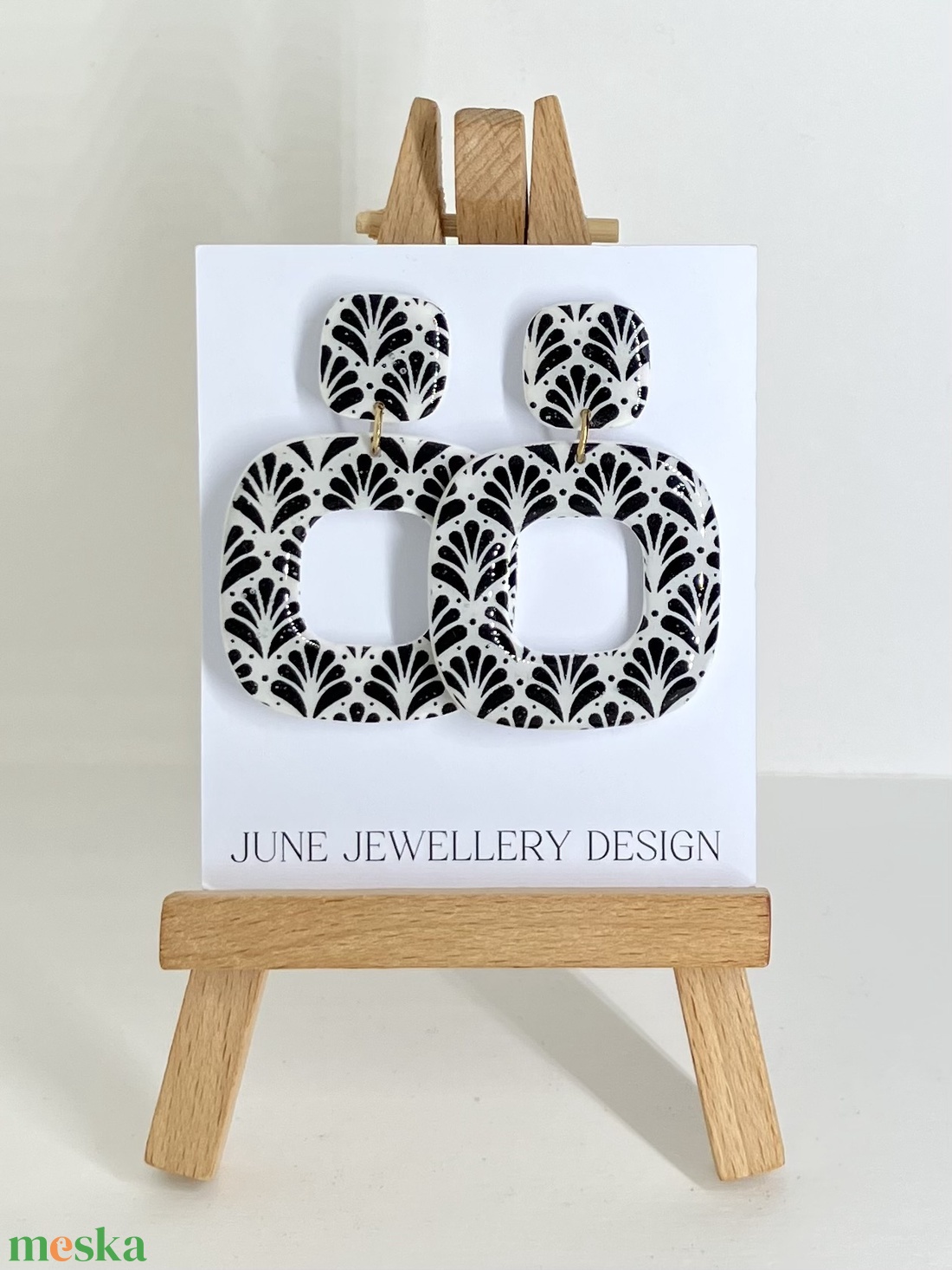 Sarah fekete-fehér fülbevaló - ékszer - fülbevaló - lógó fülbevaló - Meska.hu