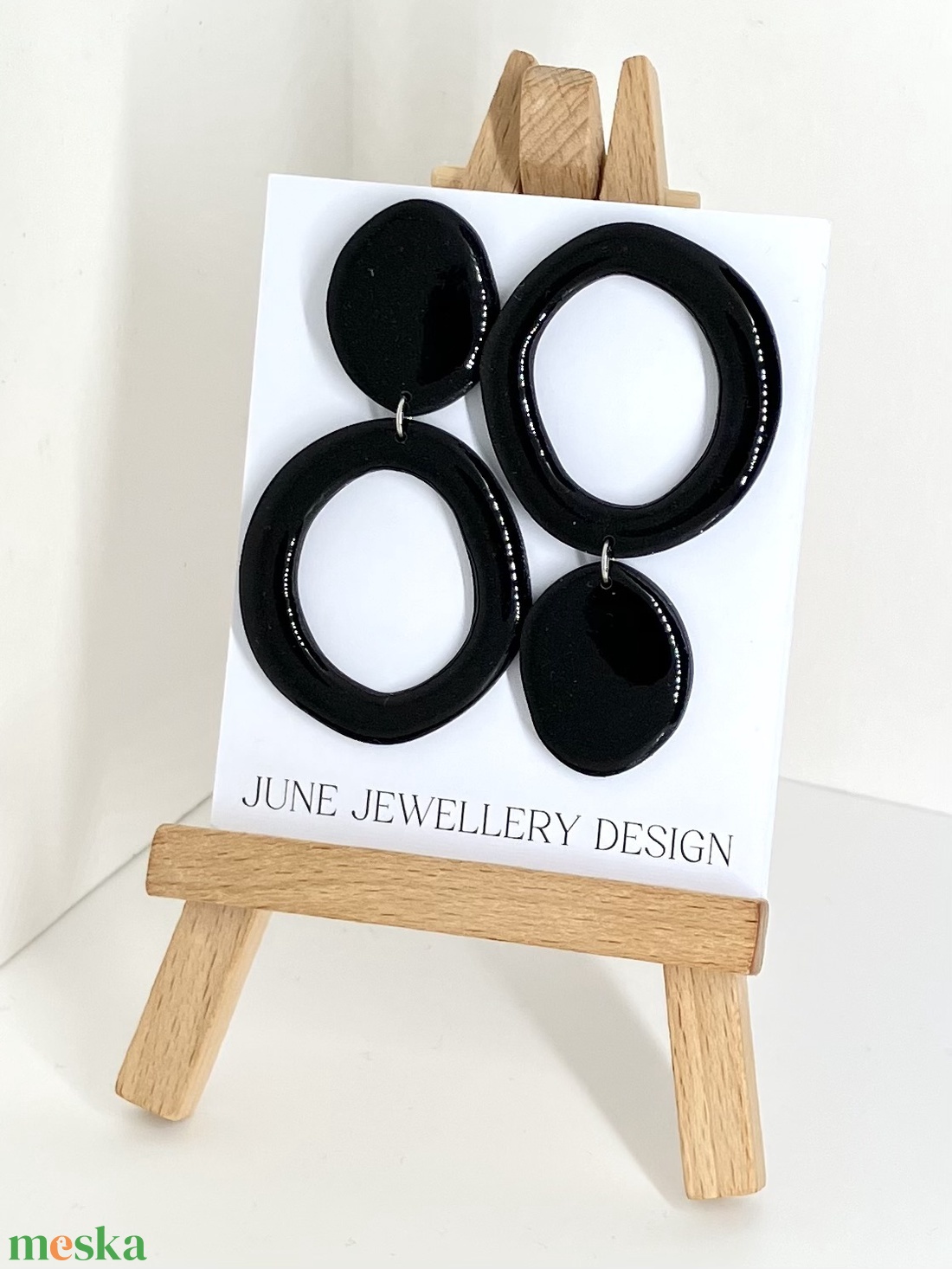 Nina aszimmetrikus fülbevaló fekete - ékszer - fülbevaló - lógó fülbevaló - Meska.hu