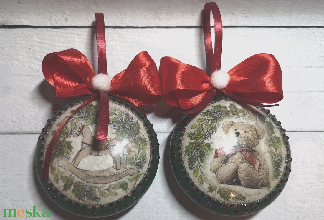 Karácsonyi medalion - karácsony - karácsonyi lakásdekoráció - karácsonyfadíszek - Meska.hu