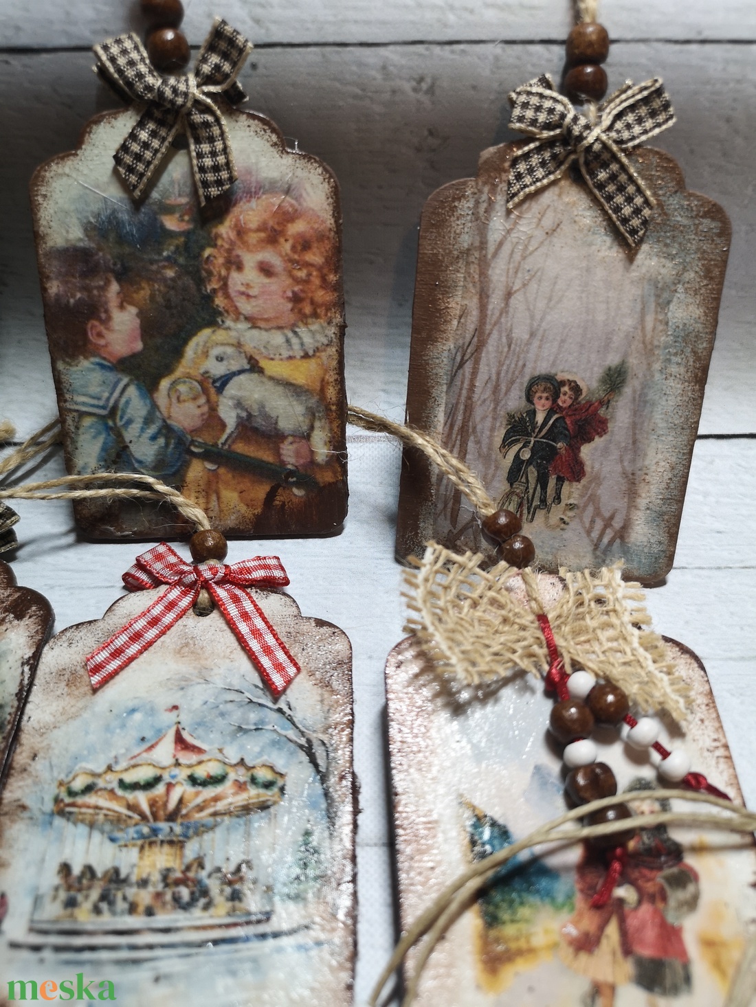 Karácsonyi fatáblácskák - karácsony - karácsonyi lakásdekoráció - karácsonyfadíszek - Meska.hu