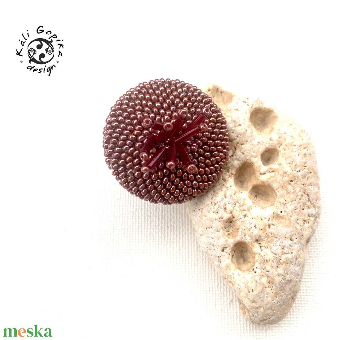 Barna giga méretű gyöngyös design gyűrű - ékszer - gyűrű - statement gyűrű - Meska.hu