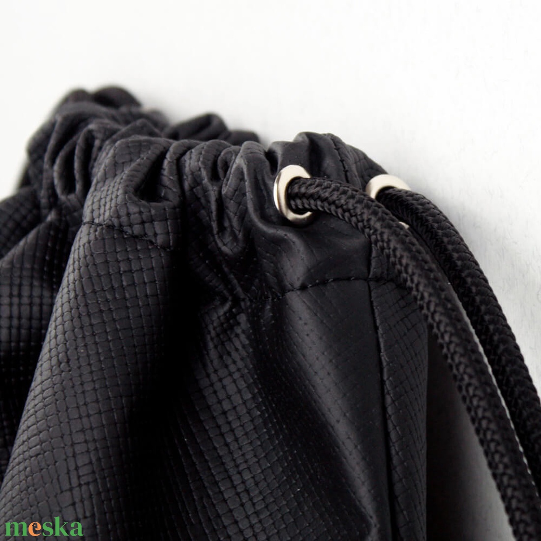 Gymbag / fekete / hátizsák / tornazsák / oldalsó rejtett zsebbel - táska & tok - hátizsák - hátizsák - Meska.hu Gymbag / fekete / hátizsák / tornazsák / oldalsó rejtett zsebbel - táska & tok - hátizsák - hátizsák - Meska.hu