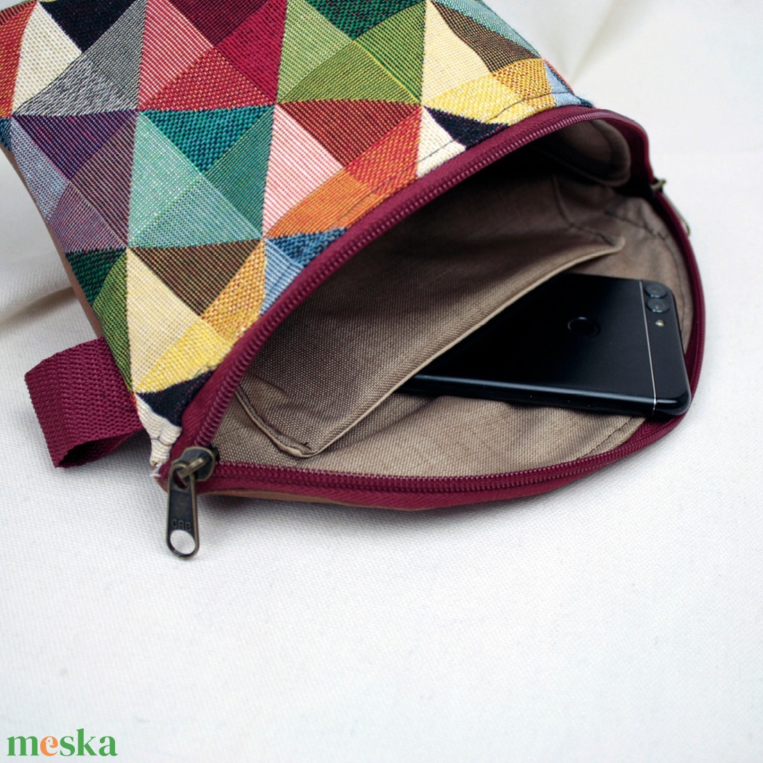 Övtáska modern színes mintával - táska & tok - övtáska - Meska.hu