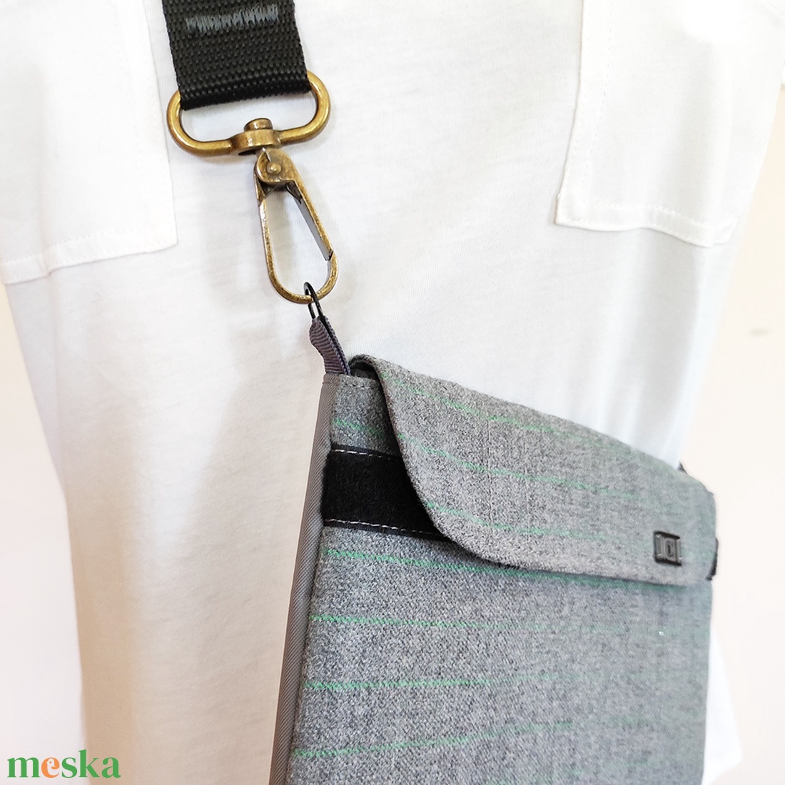 Oldlatáska és övtáska, variálható 2in1 kistáska, fekete állítható pánttal  - táska & tok - variálható táska - Meska.hu