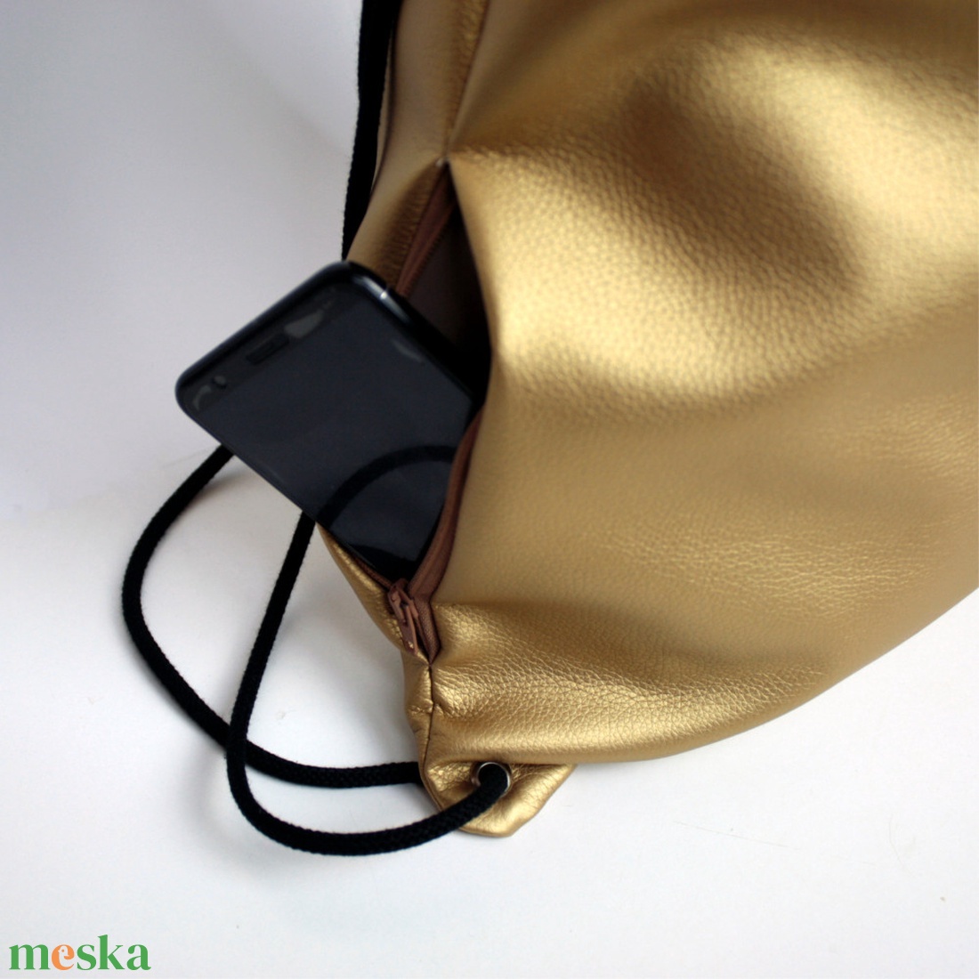 Gymbag / tornazsák arany hátizsák külső rejtett zsebbel - táska & tok - hátizsák - hátizsák - Meska.hu Gymbag / tornazsák arany hátizsák külső rejtett zsebbel - táska & tok - hátizsák - hátizsák - Meska.hu