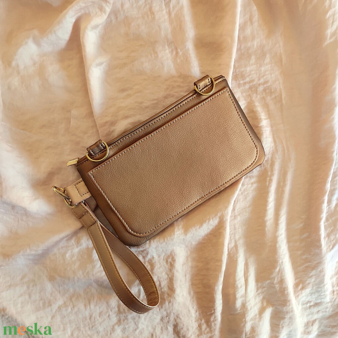 Boritéktáska csuklópánttal és vállpánttal / kis táska / clutch / textilbőr  - táska & tok - variálható táska - Meska.hu