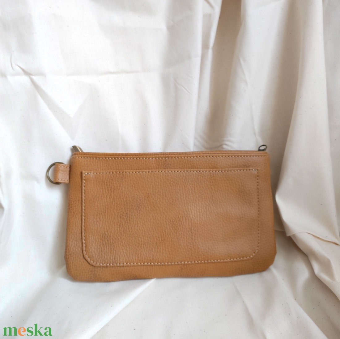 Lara boritéktáska csuklópánttal / kis táska / clutch / textilbőr - táska & tok - kézitáska & válltáska - kézitáska - Meska.hu Lara boritéktáska csuklópánttal / kis táska / clutch / textilbőr - táska & tok - kézitáska & válltáska - kézitáska - Meska.hu