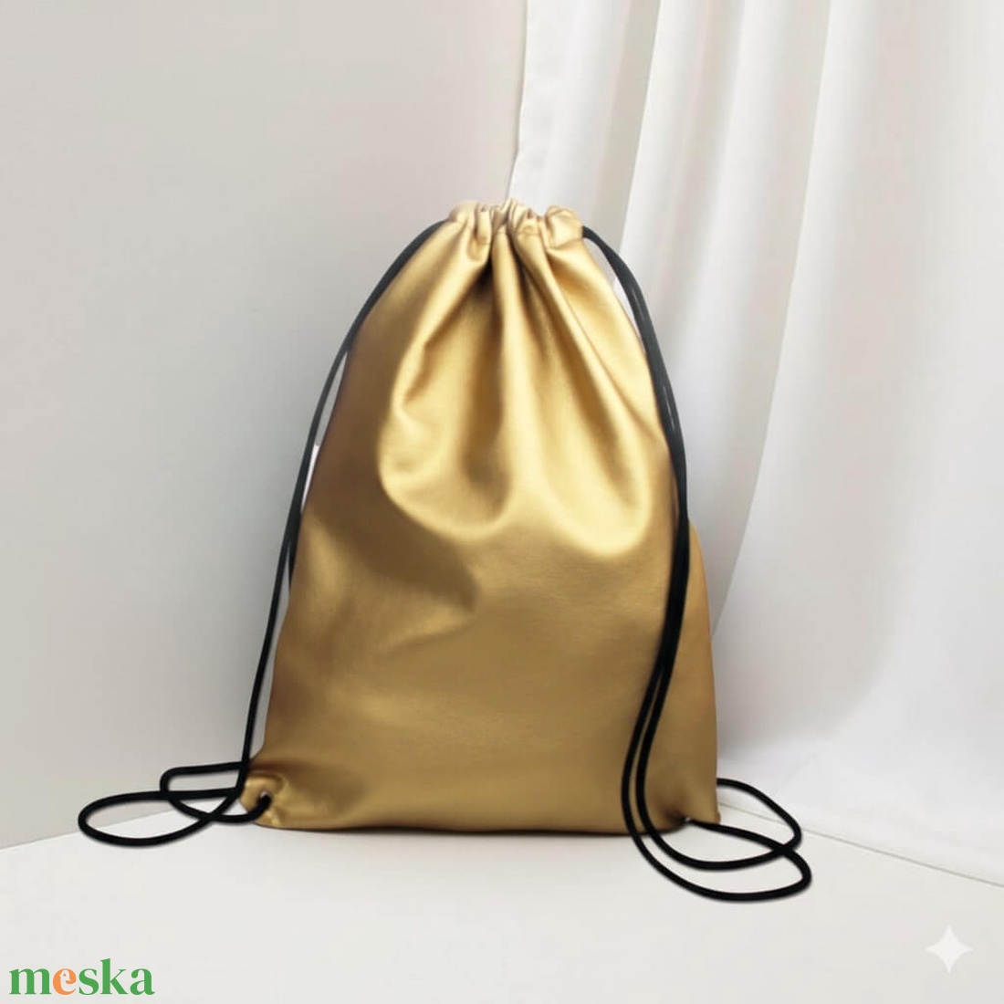 Gymbag / tornazsák arany hátizsák külső rejtett zsebbel - táska & tok - hátizsák - hátizsák - Meska.hu Gymbag / tornazsák arany hátizsák külső rejtett zsebbel - táska & tok - hátizsák - hátizsák - Meska.hu