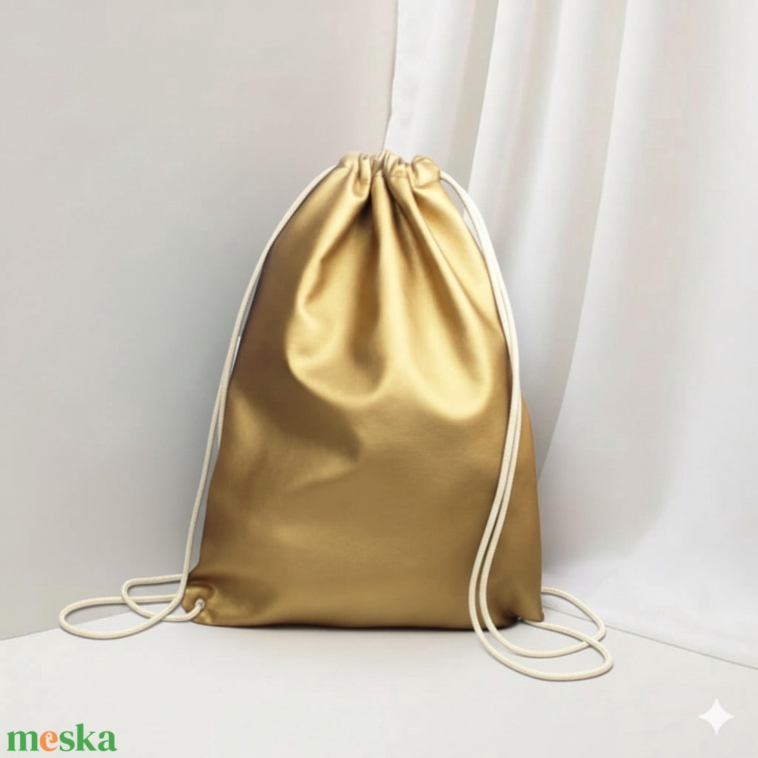 Gymbag / tornazsák arany hátizsák külső rejtett zsebbel - táska & tok - hátizsák - hátizsák - Meska.hu