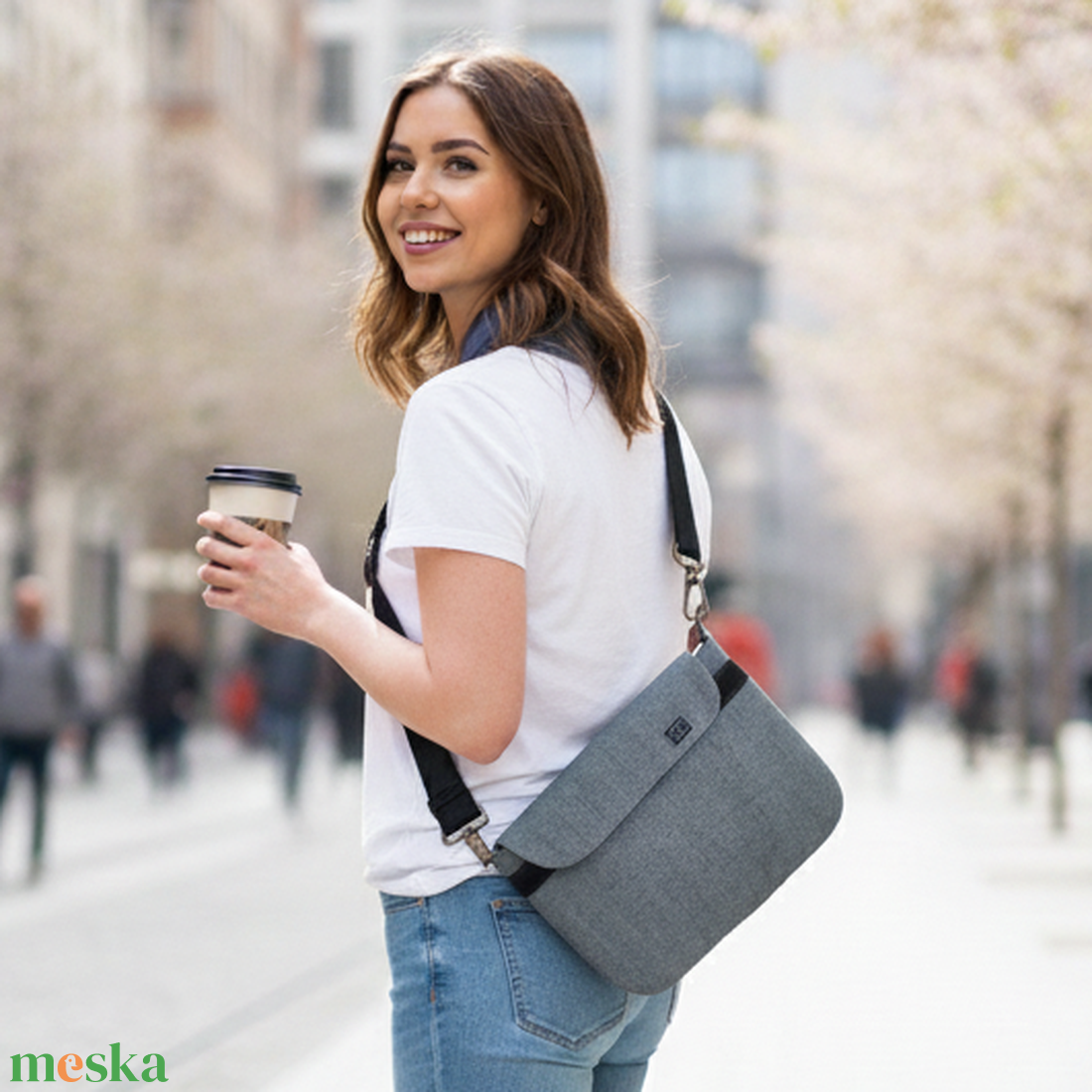 Oldlatáska és övtáska, variálható 2in1 kistáska, fekete állítható pánttal  - táska & tok - variálható táska - Meska.hu