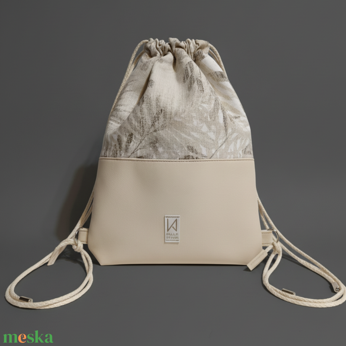 Gymbag / indás leveles / törtfehér hátizsák / tornazsák / M méret - táska & tok - hátizsák - hátizsák - Meska.hu