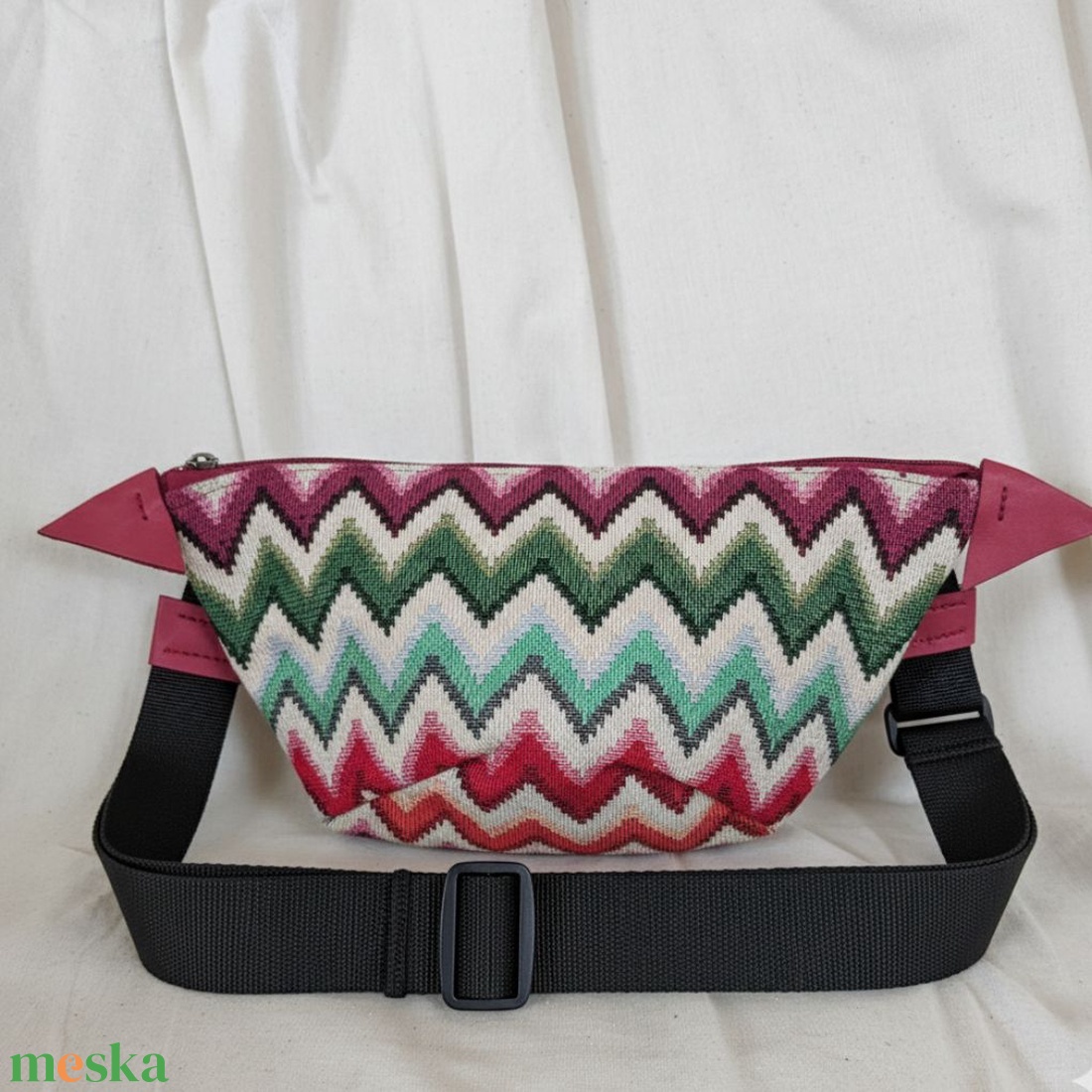 Egyedi cikk cakk mintás övtáska belt bag � sokszínű, kézműves ajándék - táska & tok - neszesszer - Meska.hu