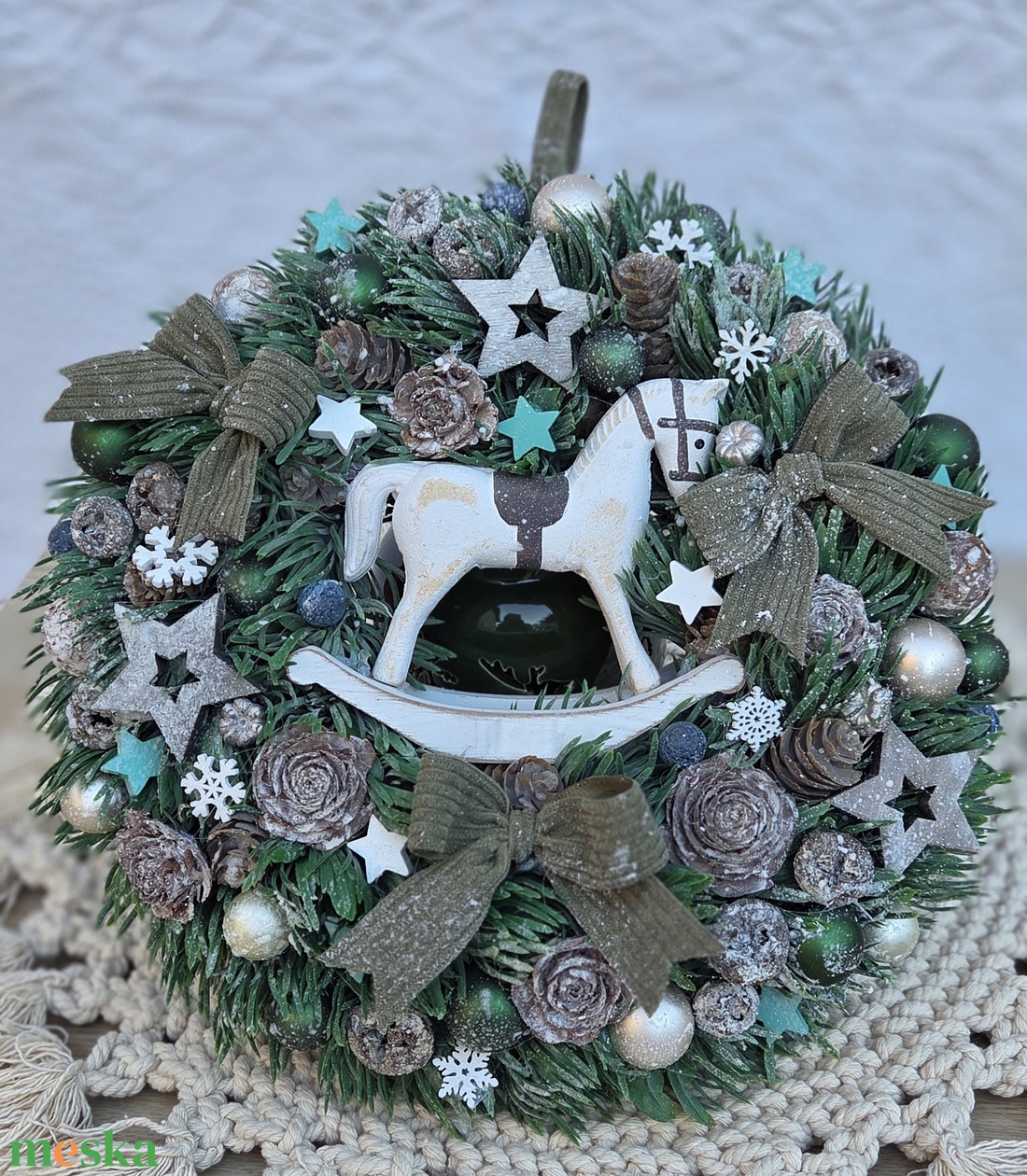 Nagyméretű hintalovas karácsonyi ajtódísz / kopogtató (30 cm) - karácsony - adventi díszek - adventi ajtódísz - Meska.hu